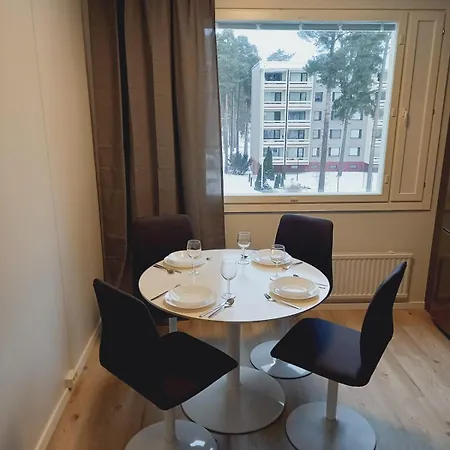 Little Mermaid, Pieni Merenneito *